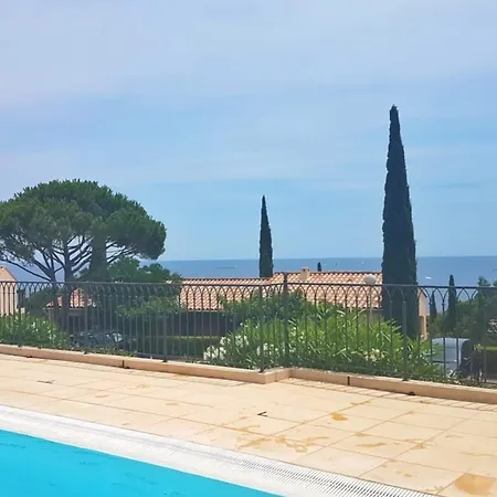 Beautiful With Pool In Apartman *