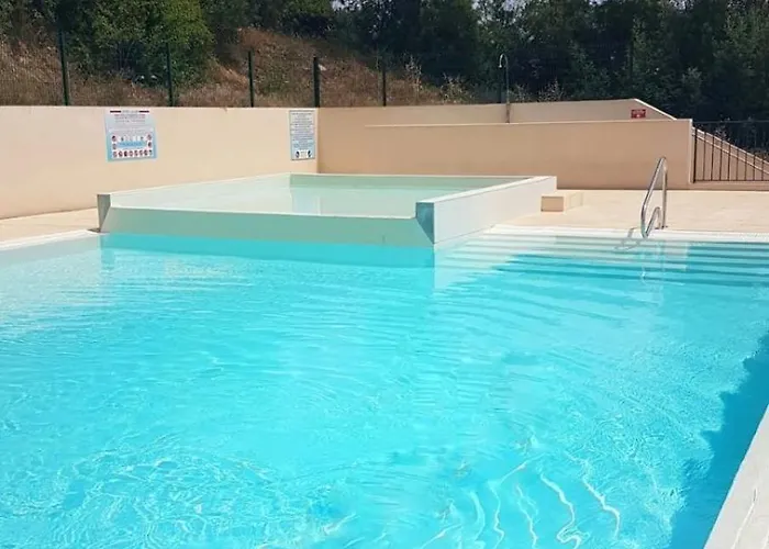 Beautiful With Pool In