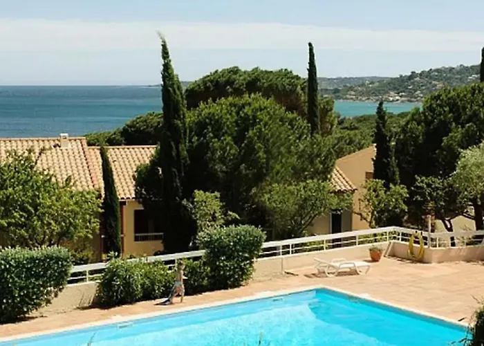 Beautiful With Pool In * Sainte-Maxime